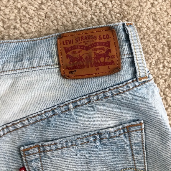 Levi’s 501 High Waisted Denim Short - Size 25 - Picture 3 of 3